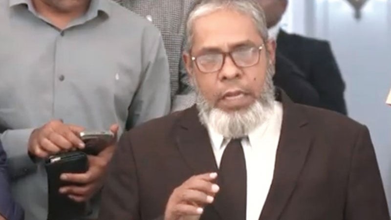 আন্দোলনকারীরাই লোকদের হত্যা করেছে, শেখ হাসিনার আইনজীবীর দাবি